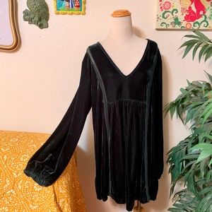 Size XL forest green velvet babydoll dress